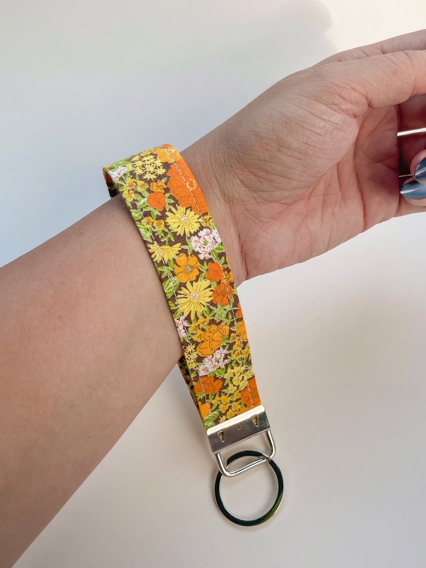 70s Floral Key Fob Wristlet