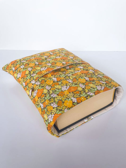 70s Floral Book Sleeve Size Large