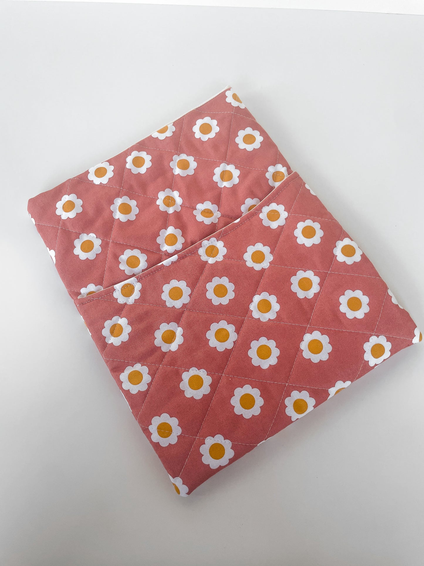 Daisy Book Sleeve Size Large