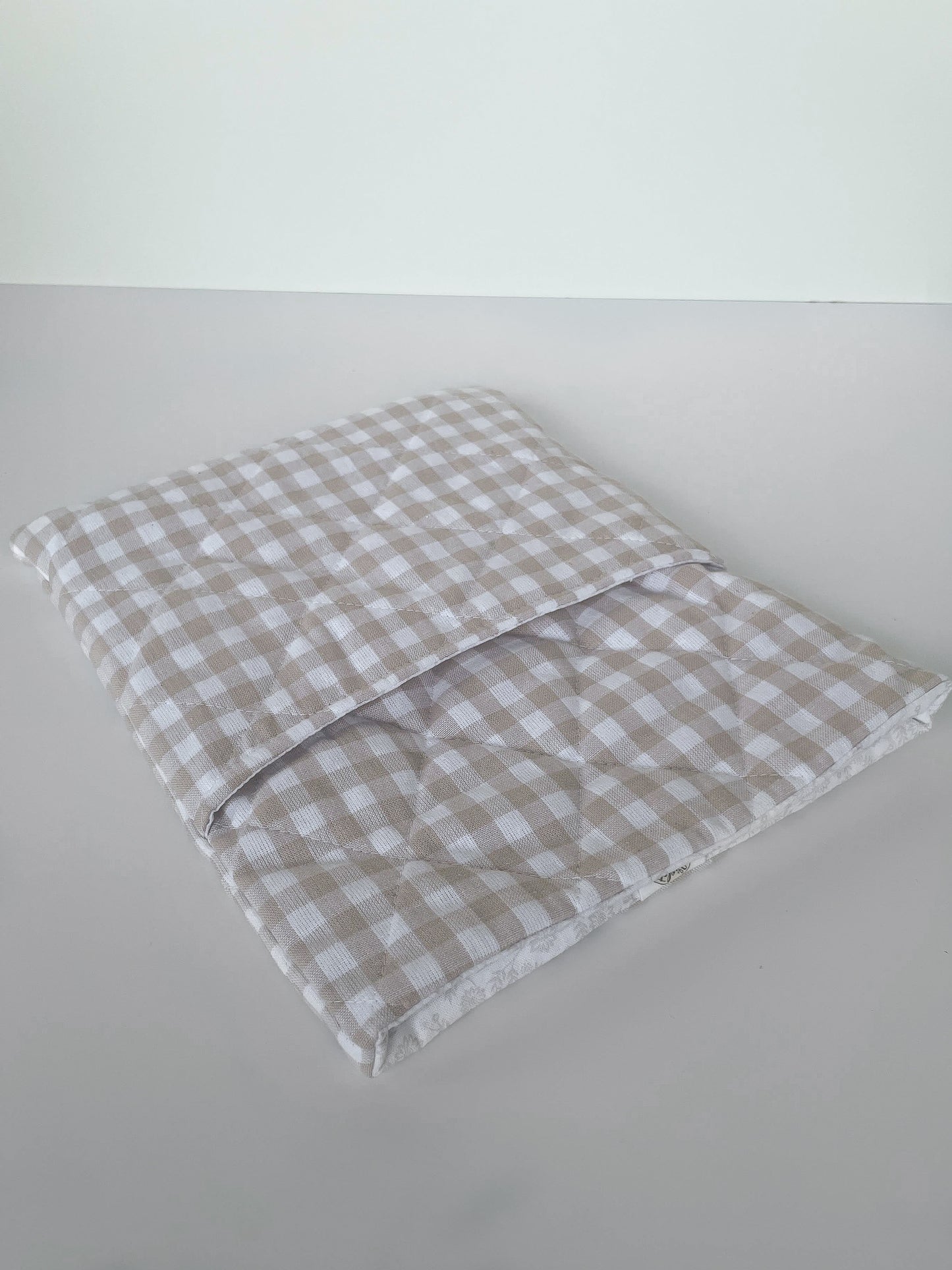 Neutral Gingham Book Sleeve Size Medium