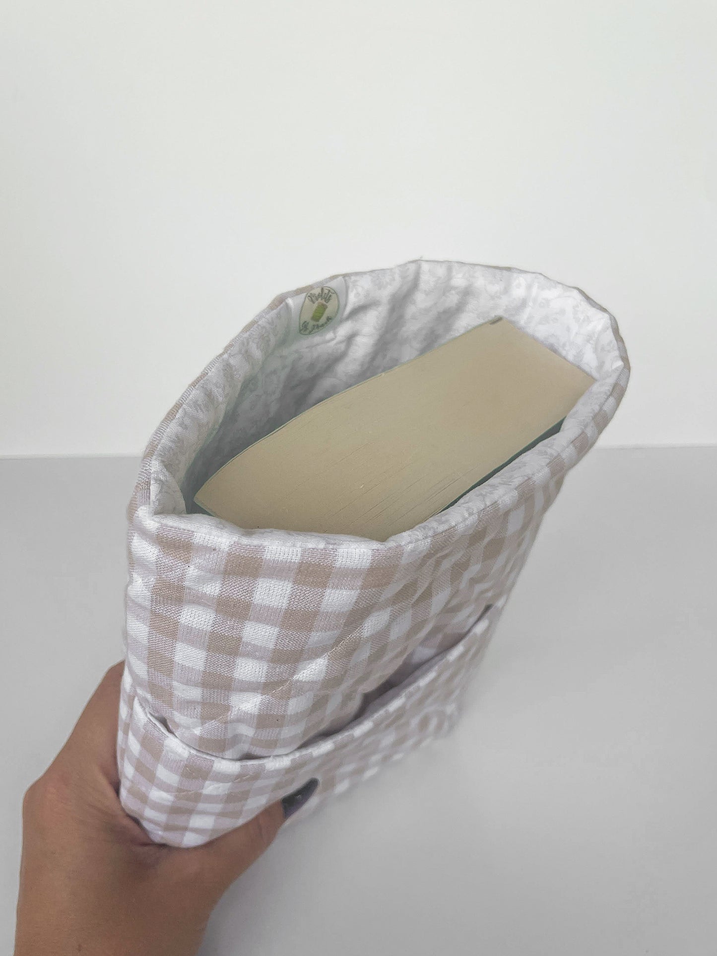 Neutral Gingham Book Sleeve Size Medium