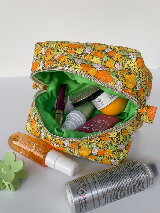 70s Retro Makeup Bag, Size Small