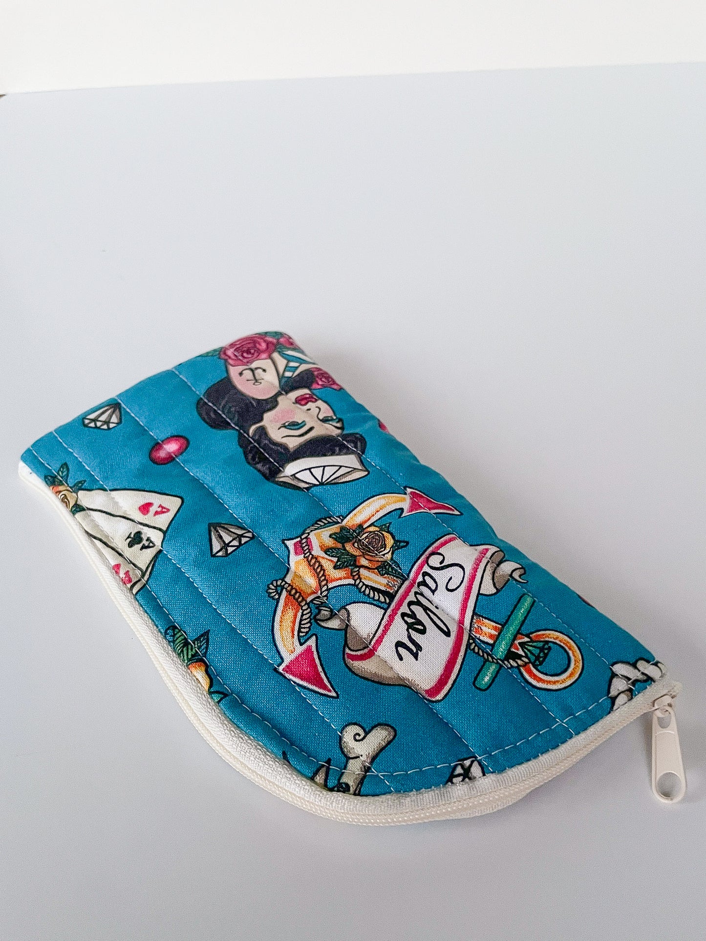 American Traditional Glasses Case