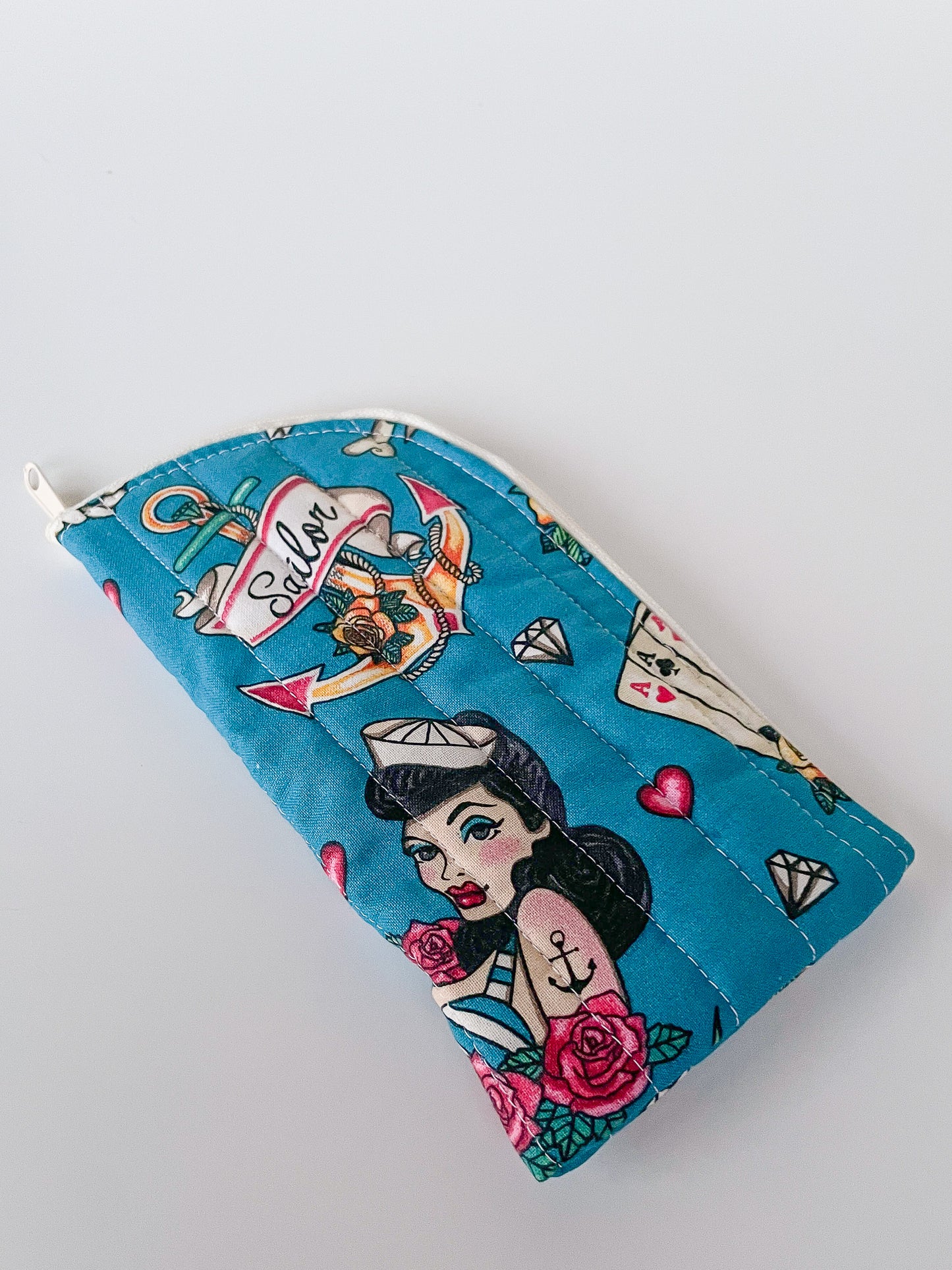 American Traditional Glasses Case