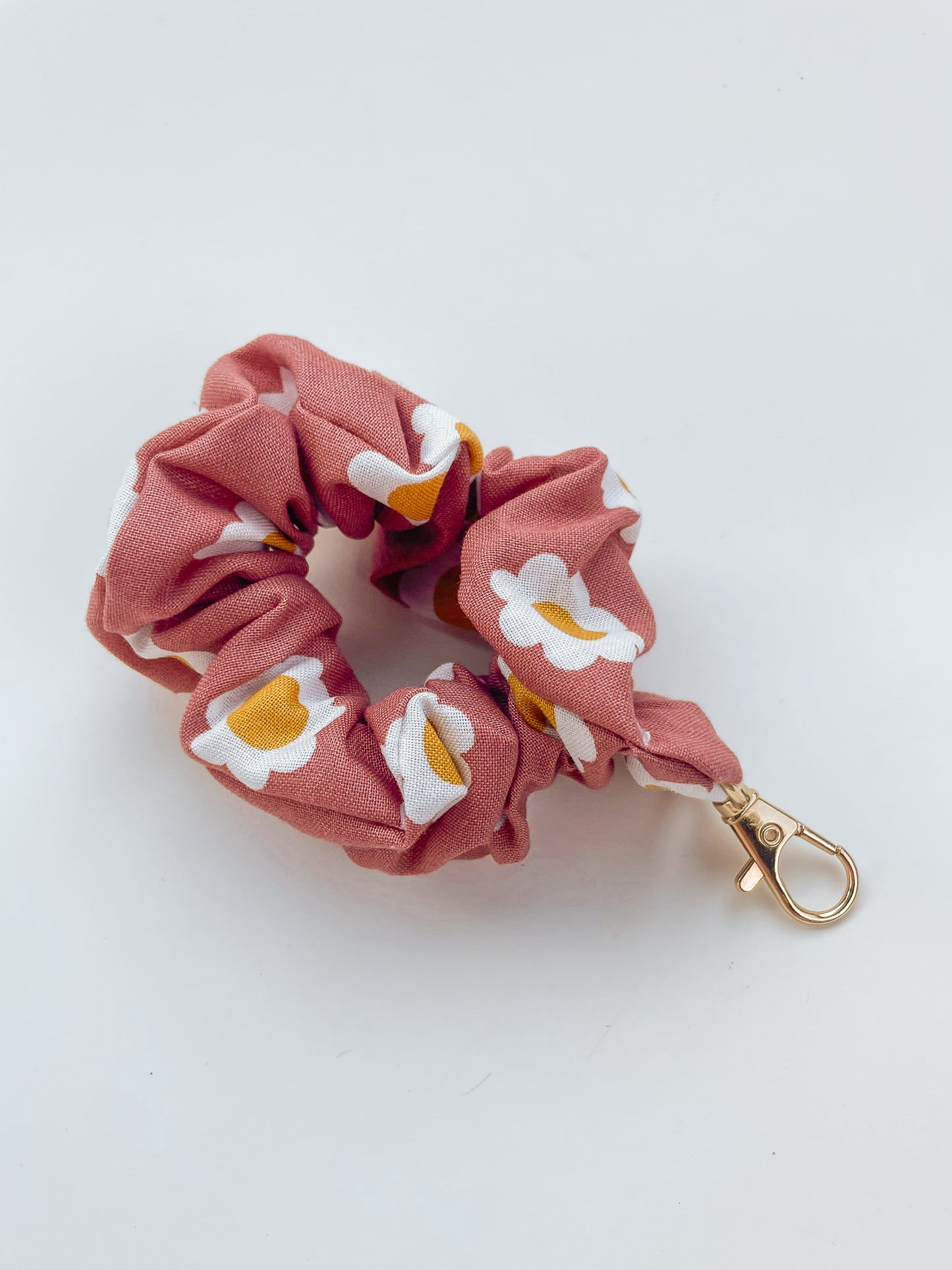Daisy Scrunchie Keychain