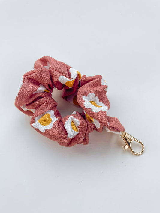 Daisy Scrunchie Keychain