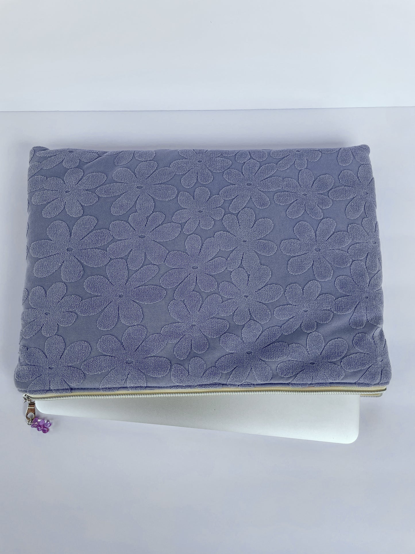 Purple Flower Laptop Case, Size Small