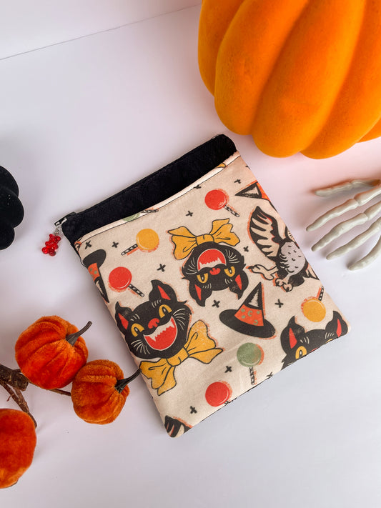 Retro Halloween Kindle Case