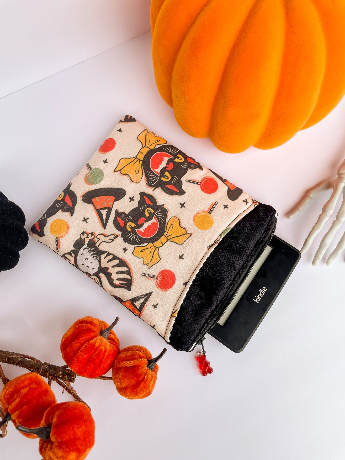 Retro Halloween Kindle Case